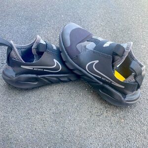 Nike kids flex runner 2